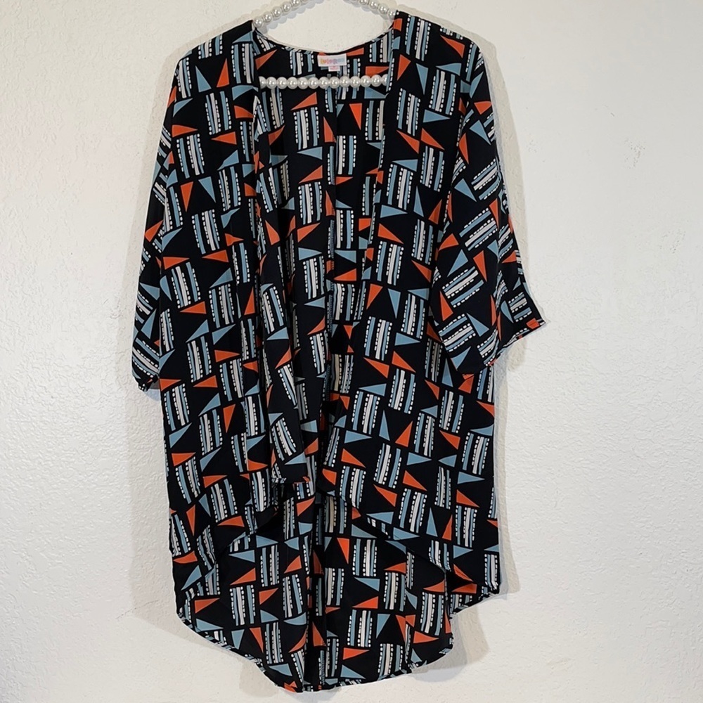 Lularoe Lindsay Cover-Up Kimono Longer in Back Size Small